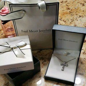 1/2 Carat Diamond Cross Pendant in Sterling Silver